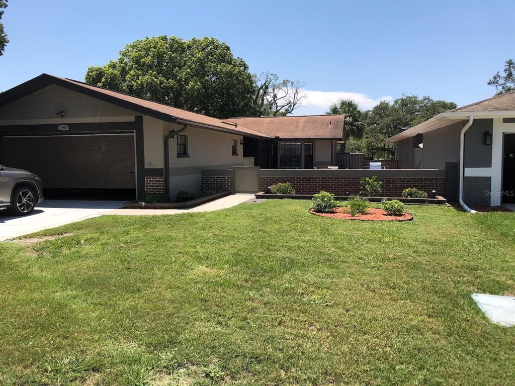 12907 CLUB DRIVE HUDSON, FL 34667