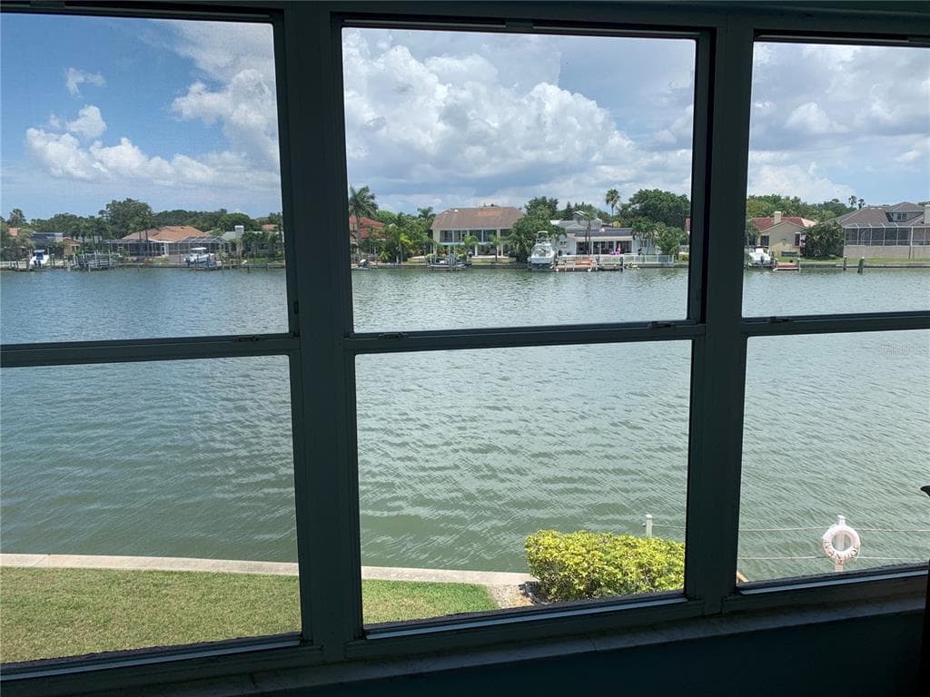 5955 30TH AVENUE S UNIT 206 GULFPORT, FL 33707