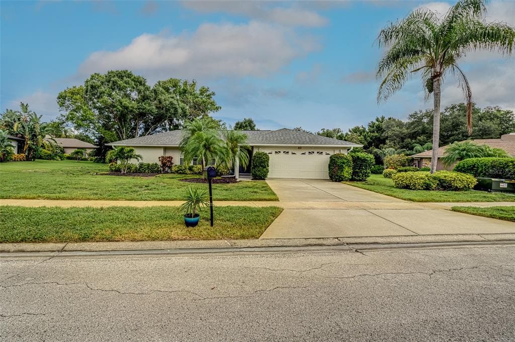 60 WOODCUTTER COURT PALM HARBOR, FL 34683