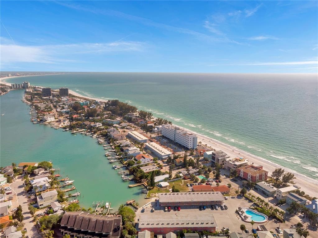 8565 W GULF BOULEVARD UNIT 17S TREASURE ISLAND, FL 33706