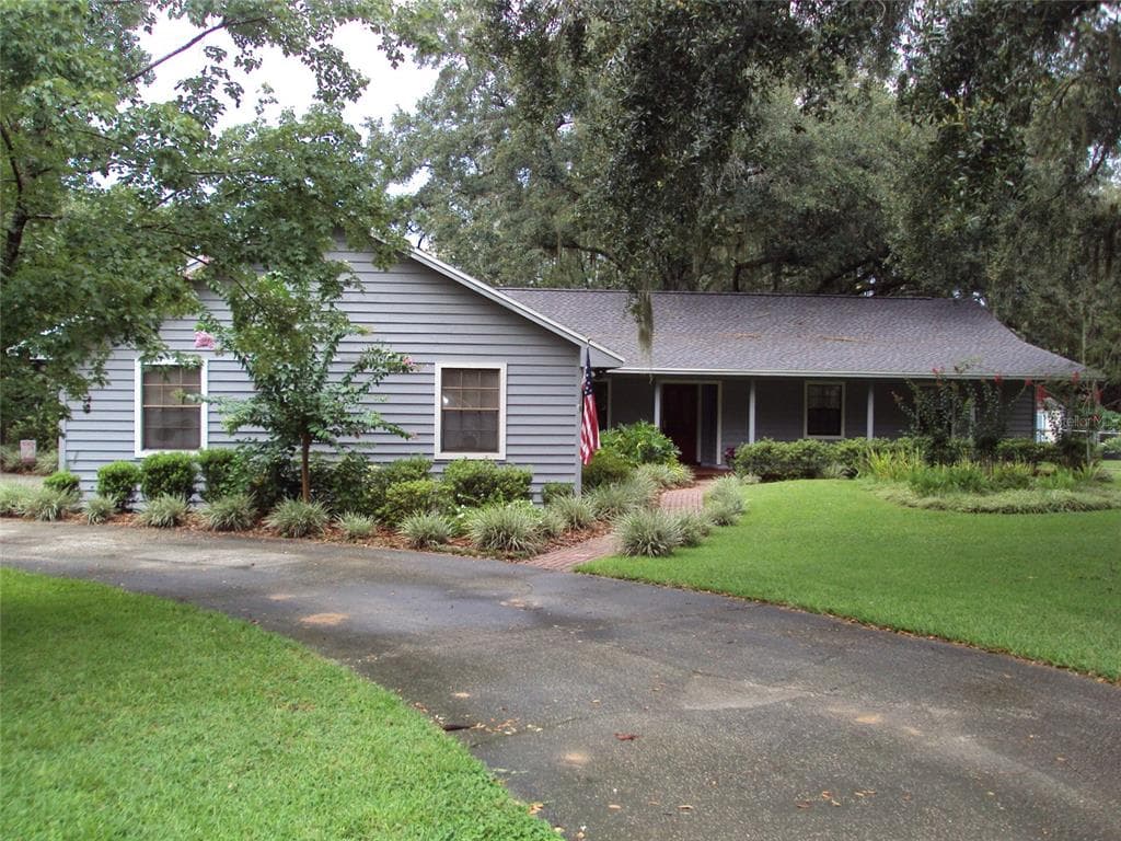 5731 DEER FLAG DRIVE LAKELAND, FL 33811