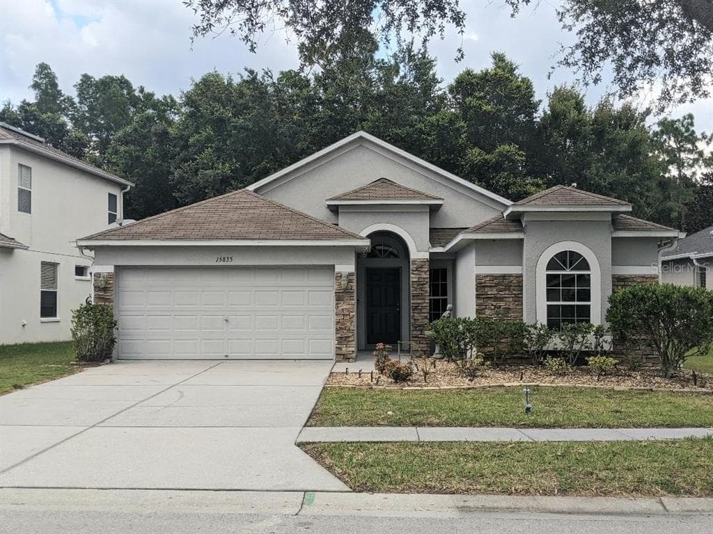 15835 LEATHERLEAF LANE LAND O LAKES, FL 34638