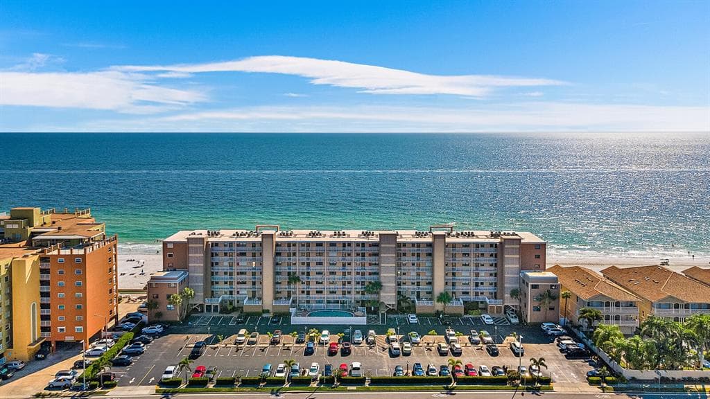 18650 GULF BOULEVARD UNIT 610 INDIAN SHORES, FL 33785