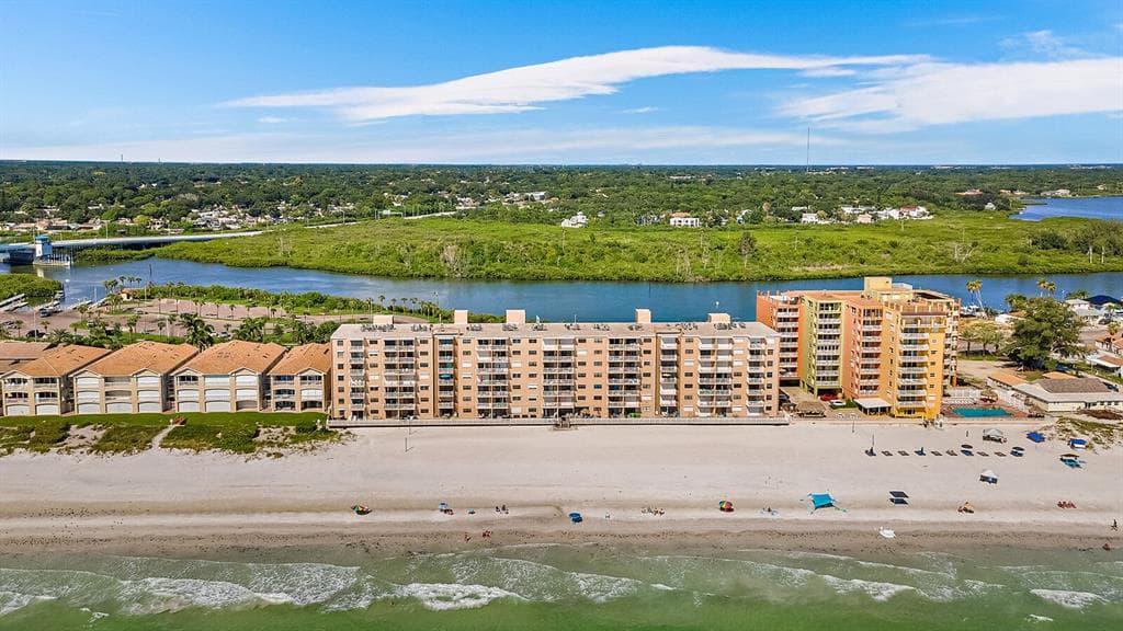 18650 GULF BOULEVARD UNIT 411 INDIAN SHORES, FL 33785