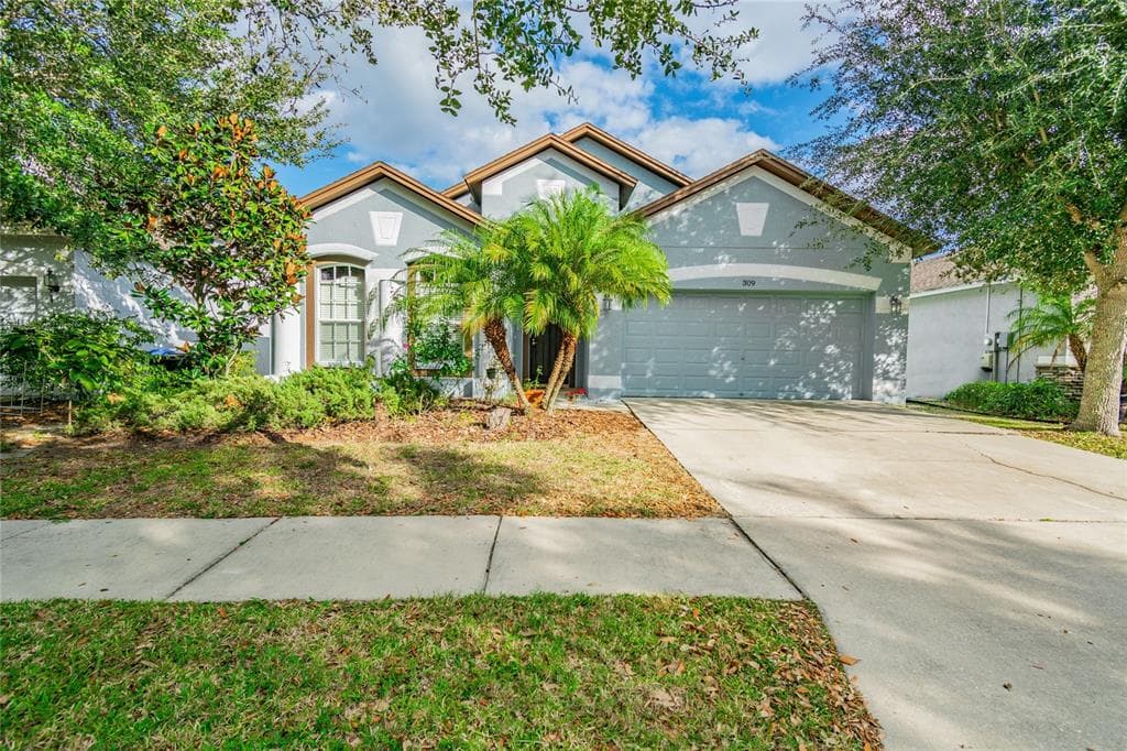 309 9TH STREET NE RUSKIN, FL 33570