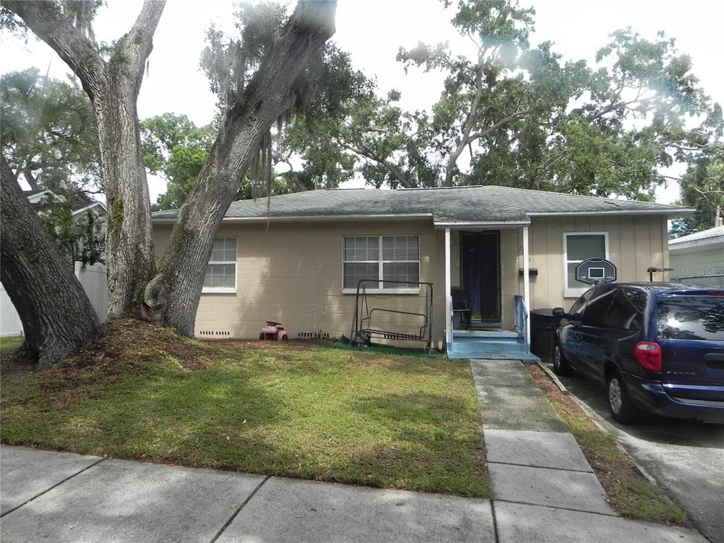 2524 19TH STREET S ST PETERSBURG, FL 33712