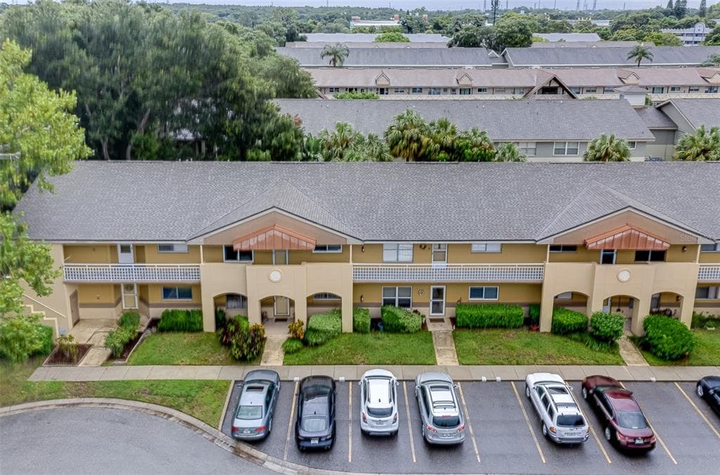 2293 AUSTRIAN LANE UNIT 25 CLEARWATER, FL 33763