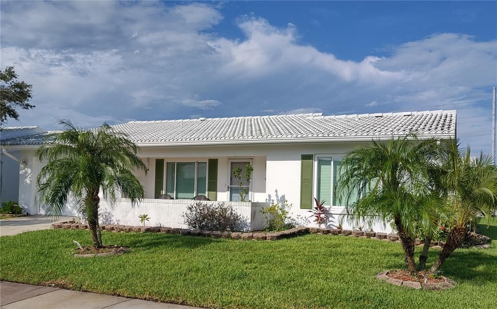 9244 36TH WAY N UNIT 6 PINELLAS PARK, FL 33782