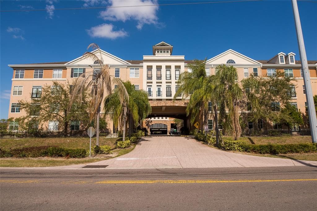 4221 W SPRUCE STREET UNIT 1405 TAMPA, FL 33607