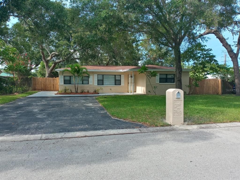 2460 NASH STREET CLEARWATER, FL 33765