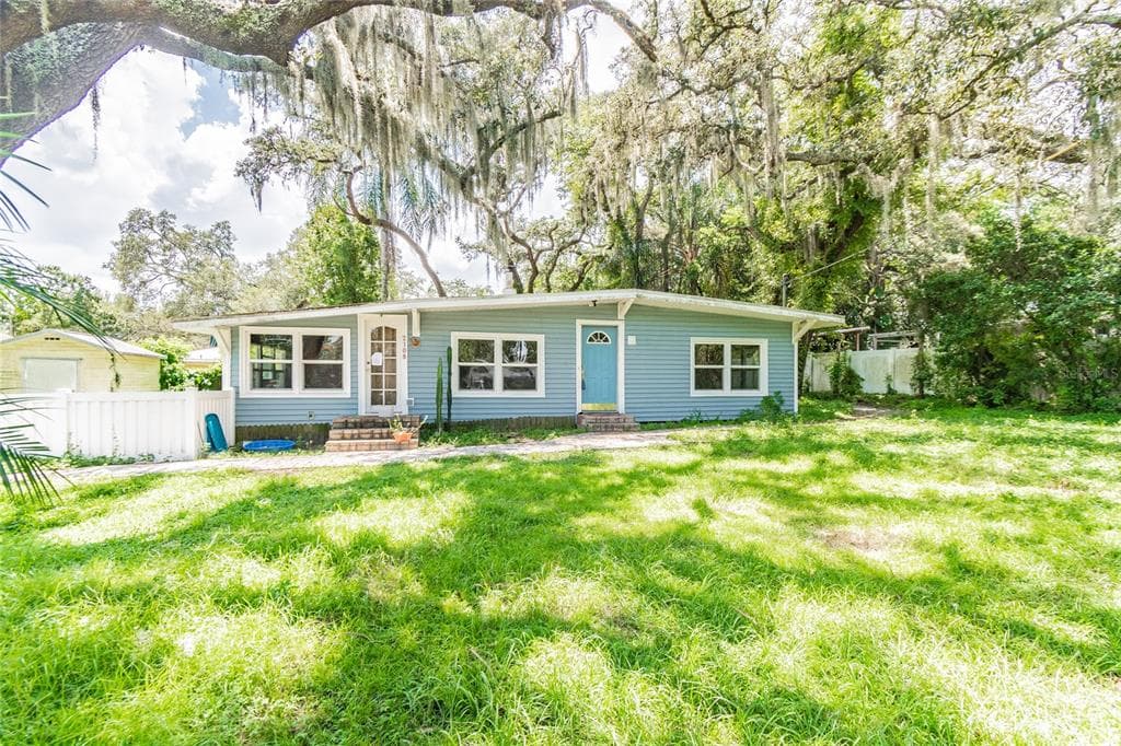2108 W IDLEWILD AVE TAMPA, FL 33603