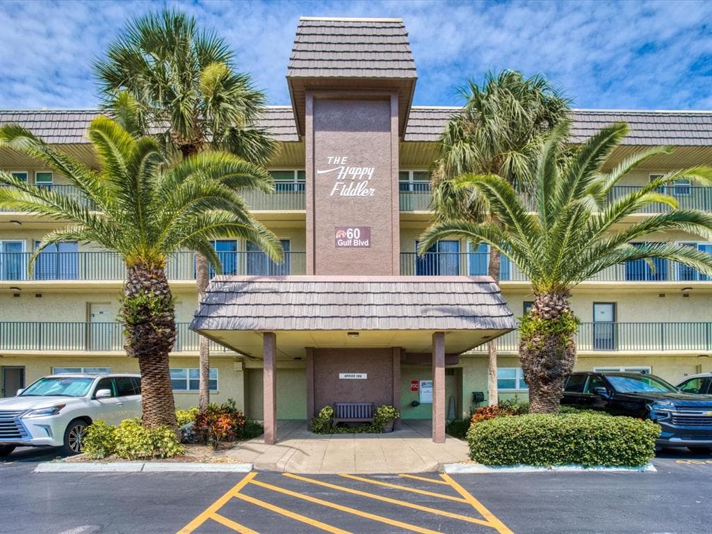 60 GULF BOULEVARD UNIT 202 INDIAN ROCKS BEACH, FL 33785
