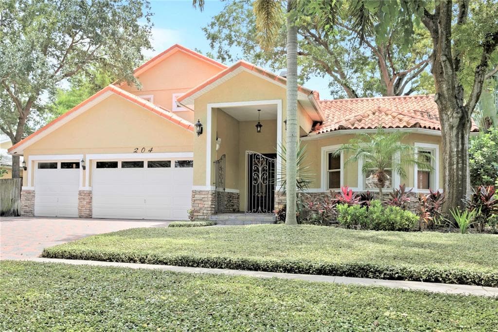 204 S COOPER PLACE TAMPA, FL 33609