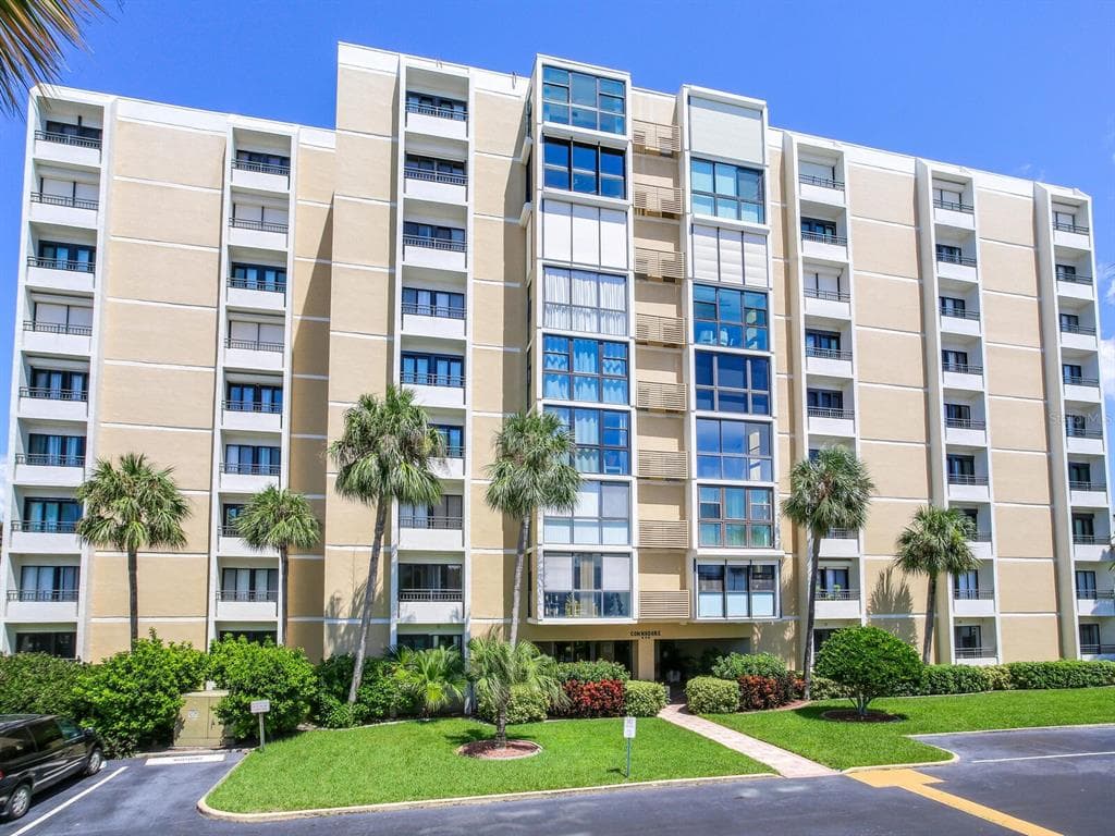 855 BAYWAY BOULEVARD UNIT 903 CLEARWATER, FL 33767