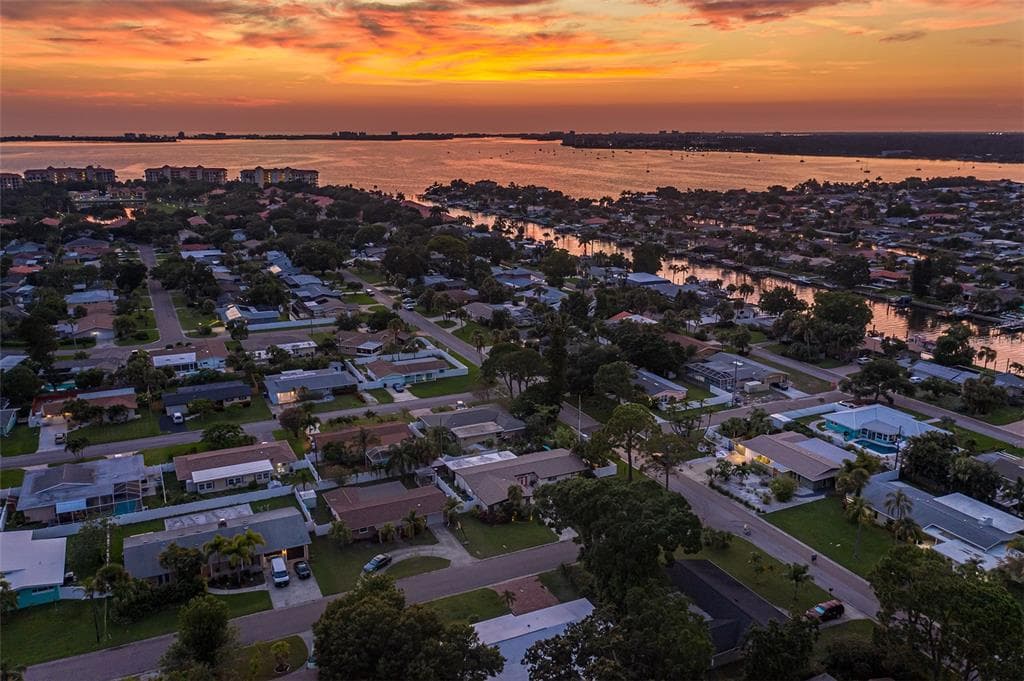 4091 50TH AVENUE S ST PETERSBURG, FL 33711