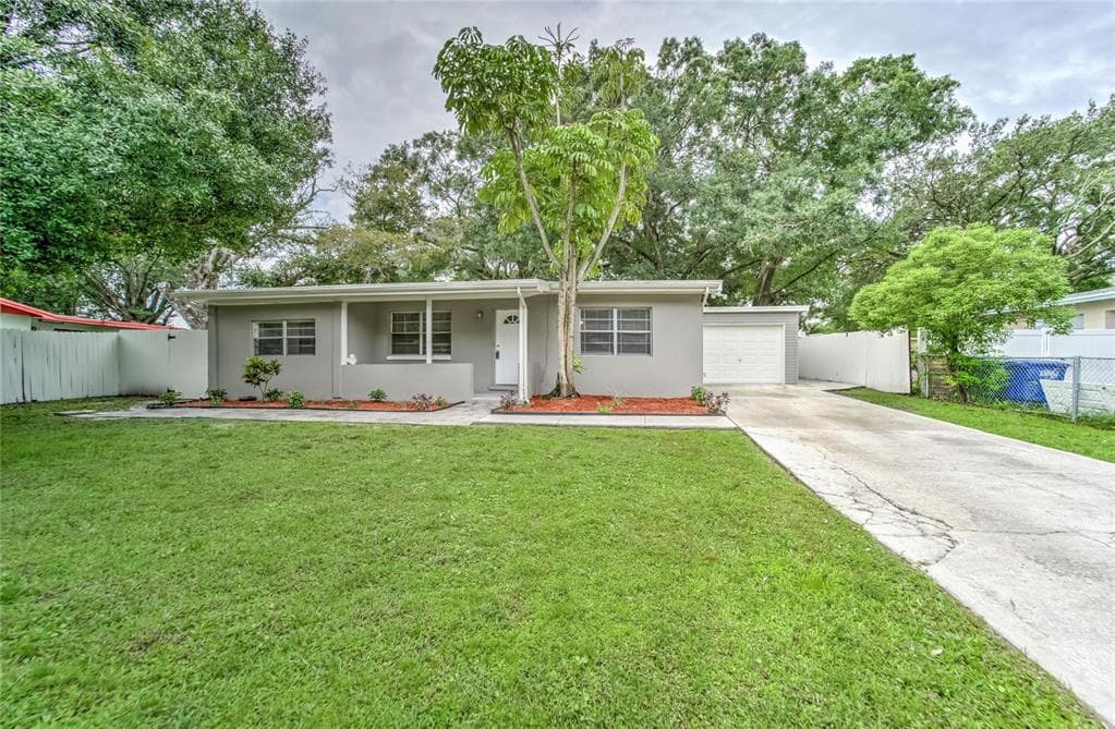 2302 W HAMILTON AVENUE TAMPA, FL 33604