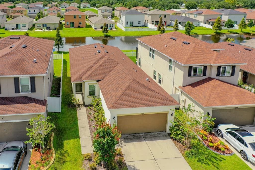 10621 LAGUNA PLAINS DRIVE RIVERVIEW, FL 33578