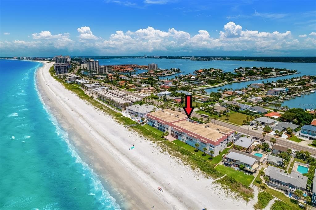 2900 GULF BOULEVARD UNIT 212 BELLEAIR BEACH, FL 33786