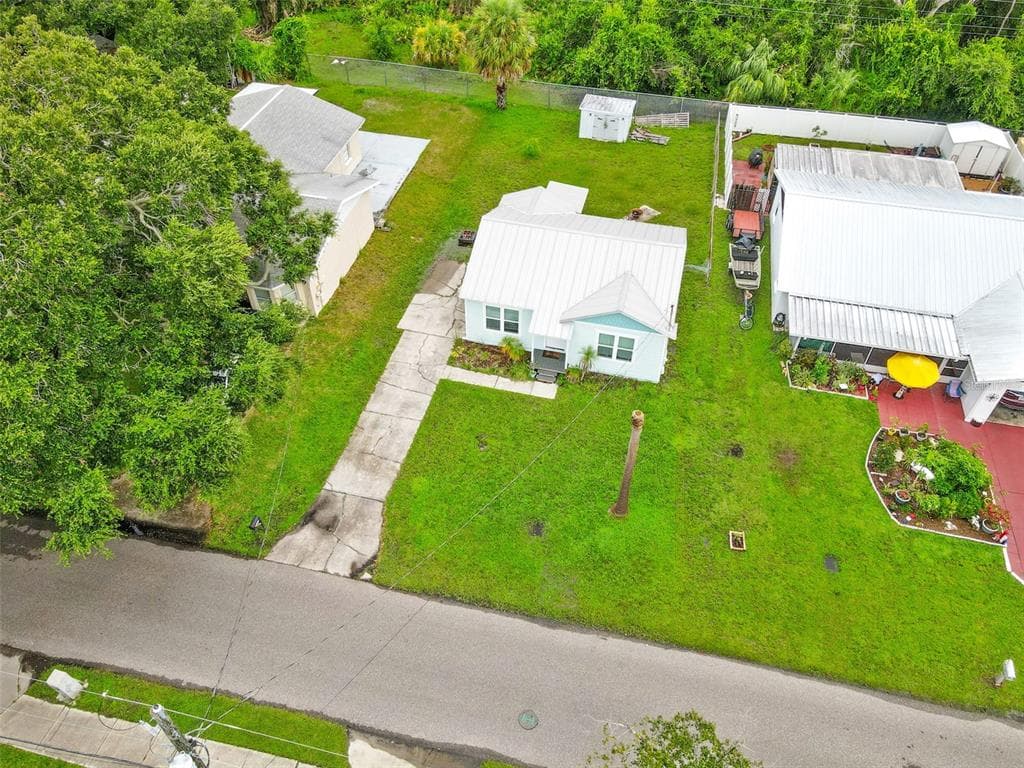 3317 W NAPOLEON AVENUE TAMPA, FL 33611