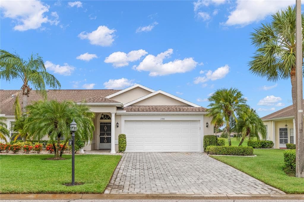 1708 NANTUCKET DRIVE UNIT 140 SUN CITY CENTER, FL 33573