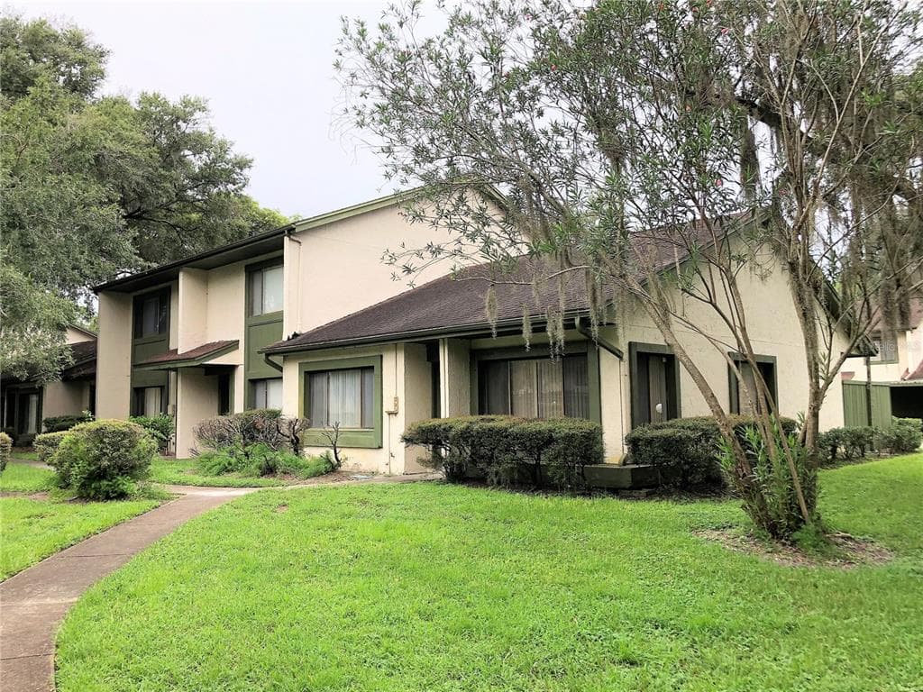 7819 LEMONWOOD COURT UNIT 223 TEMPLE TERRACE, FL 33637