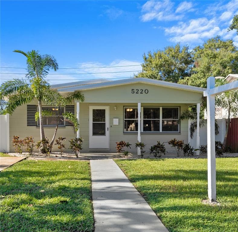 5220 4TH AVENUE N ST PETERSBURG, FL 33710