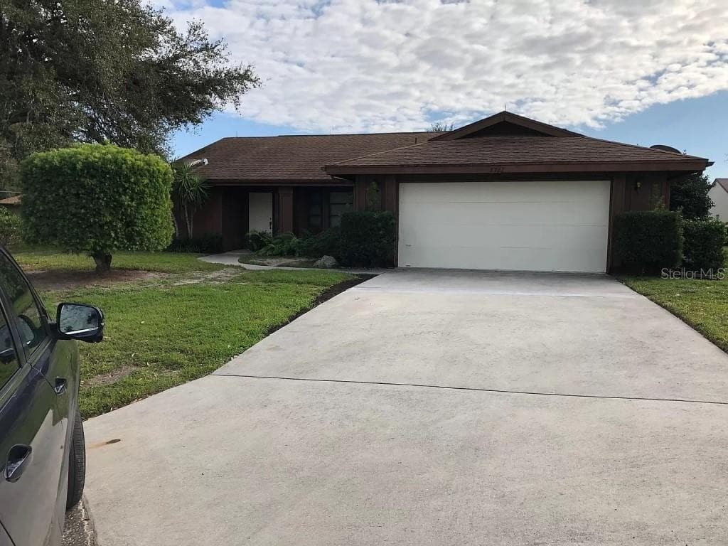 5722 DORAL COURT SARASOTA, FL 34238