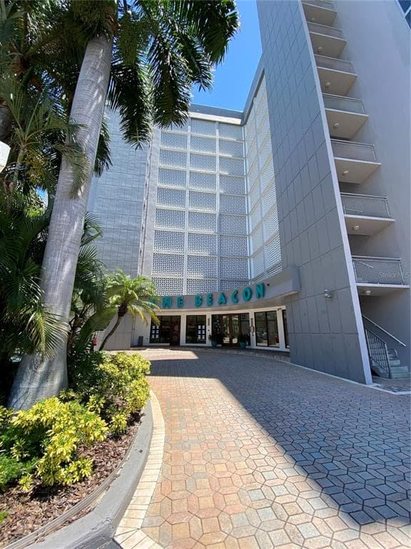 470 3RD STREET S UNIT 201 ST PETERSBURG, FL 33701