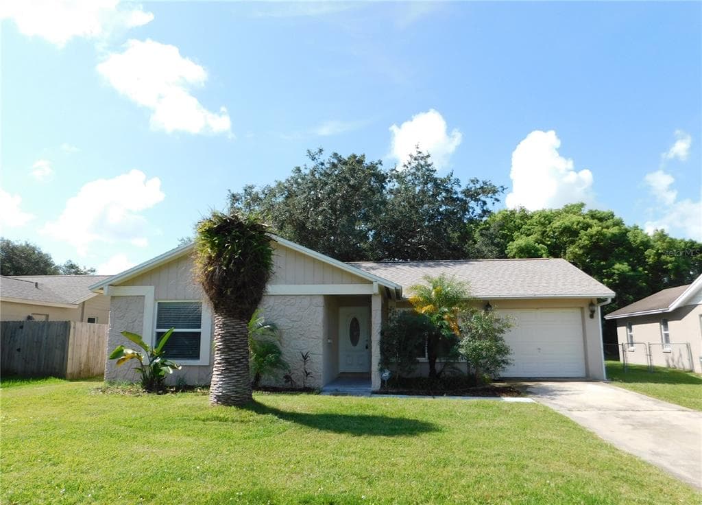 7832 AVENAL LOOP NEW PORT RICHEY, FL 34655