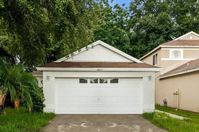 28615 SEASHELL COURT WESLEY CHAPEL, FL 33545