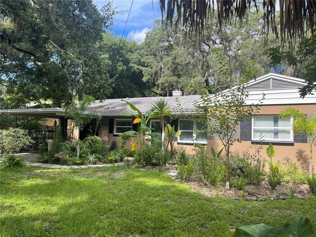 7201 PARK DRIVE NEW PORT RICHEY, FL 34652