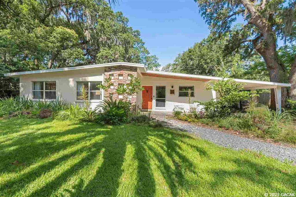 1524 NE 7th TERRACE Gainesville, FL 32601