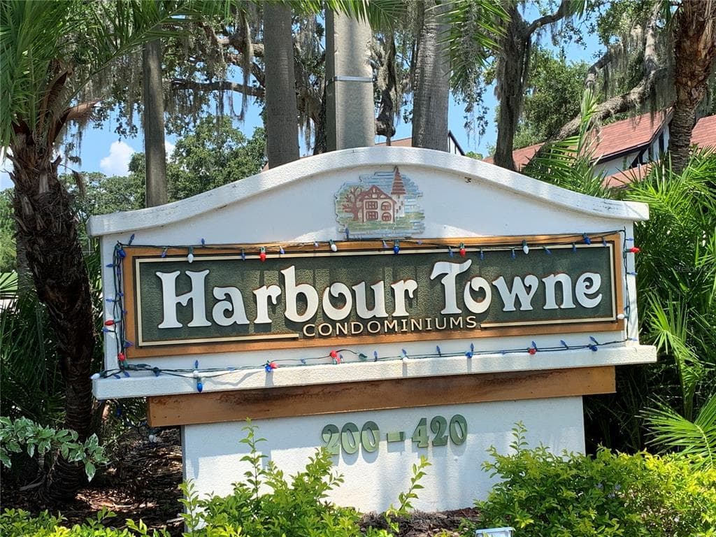 310 N BAYSHORE BOULEVARD UNIT 102 CLEARWATER, FL 33759