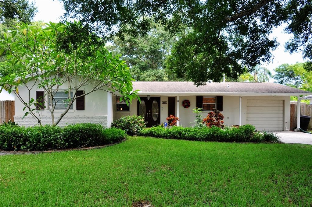 1369 BYRON DRIVE CLEARWATER, FL 33756
