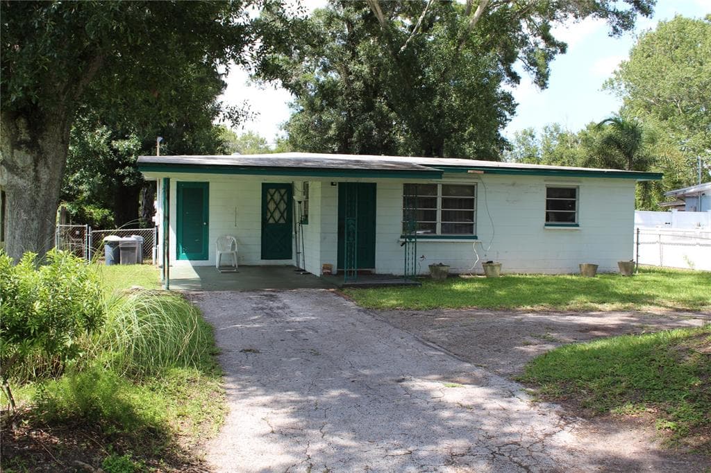 6165 55TH AVENUE N ST PETERSBURG, FL 33709
