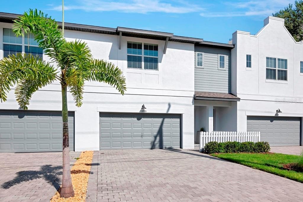2719 S YSABELLA AVENUE TAMPA, FL 33629
