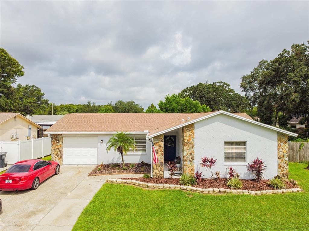 6207 WALSH LANE TAMPA, FL 33625