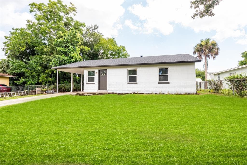 209 OAK STREET NEW SMYRNA BEACH, FL 32168