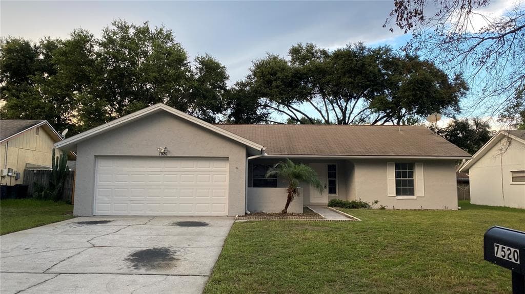 7520 S SANIBEL CIRCLE TEMPLE TERRACE, FL 33637