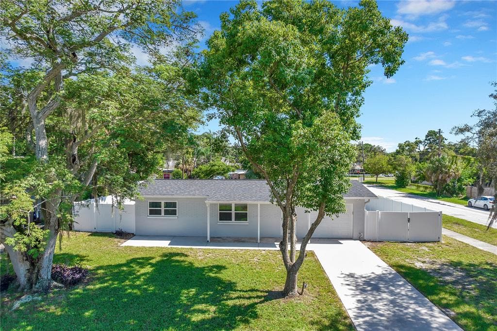 1604 INDIANA AVENUE PALM HARBOR, FL 34683