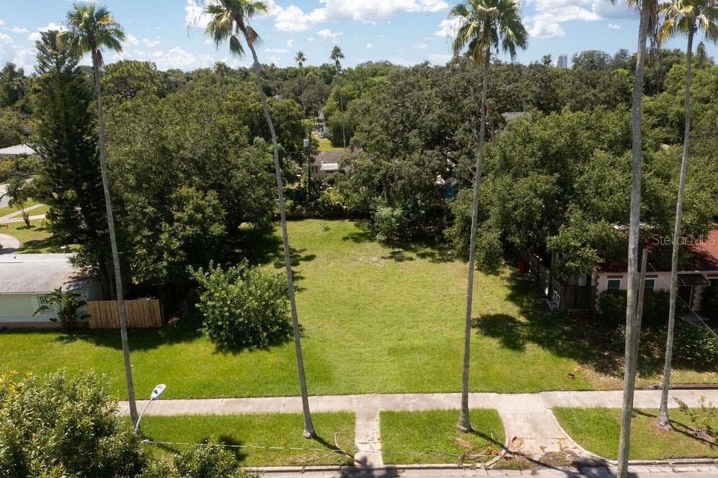 1051 NOKOMIS STREET CLEARWATER, FL 33755