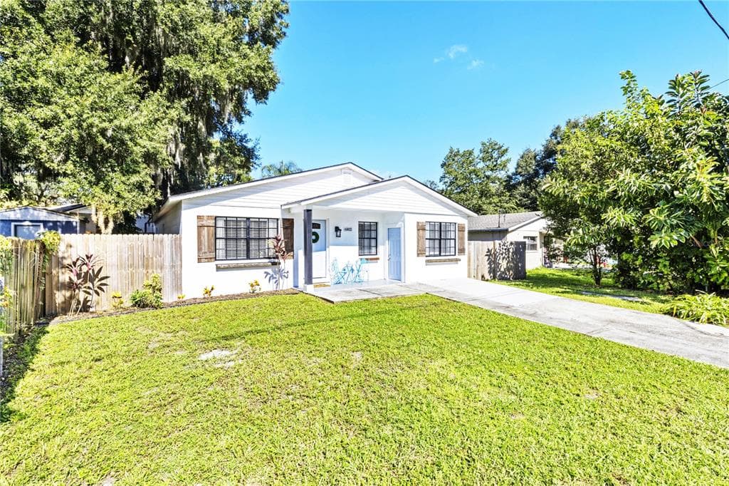 6802 LYMAN AVENUE UNIT N TAMPA, FL 33610