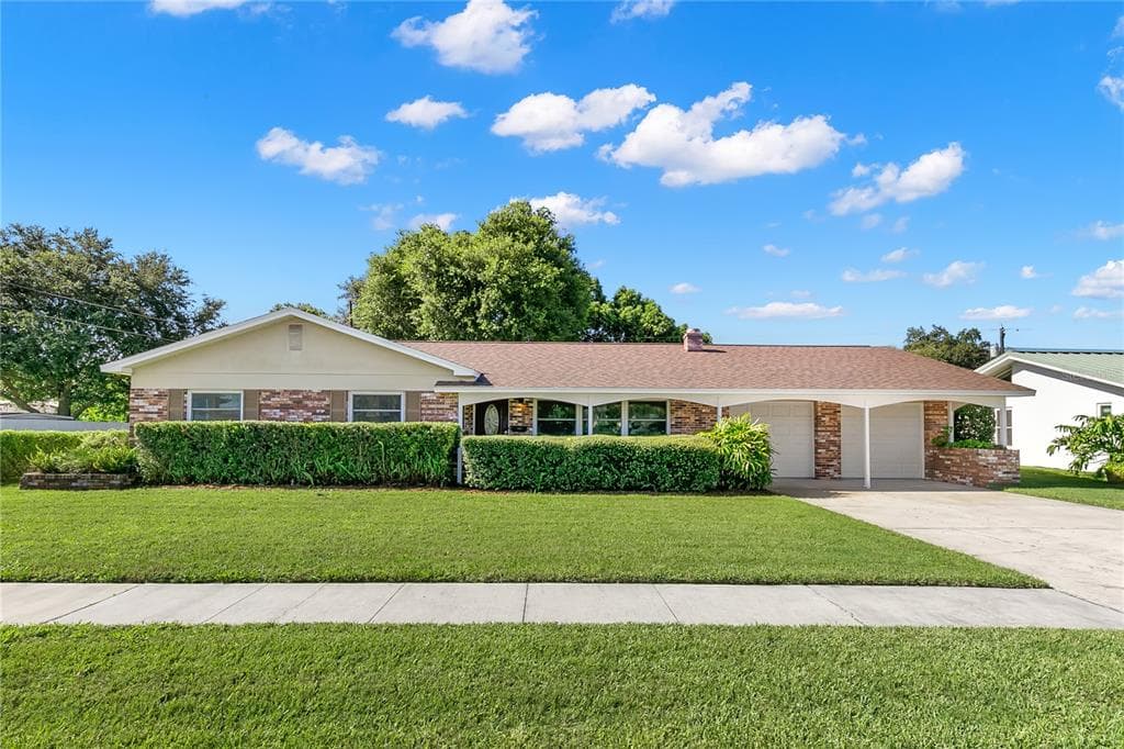 6180 30TH AVENUE N ST PETERSBURG, FL 33710