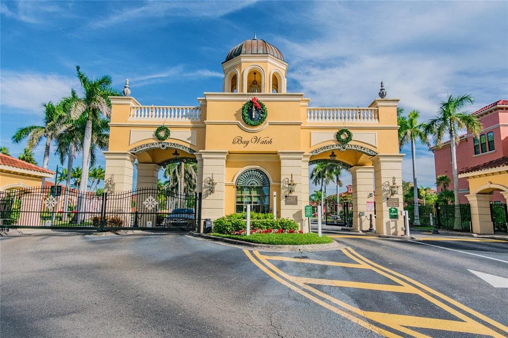 2717 VIA CIPRIANI UNIT 621A CLEARWATER, FL 33764