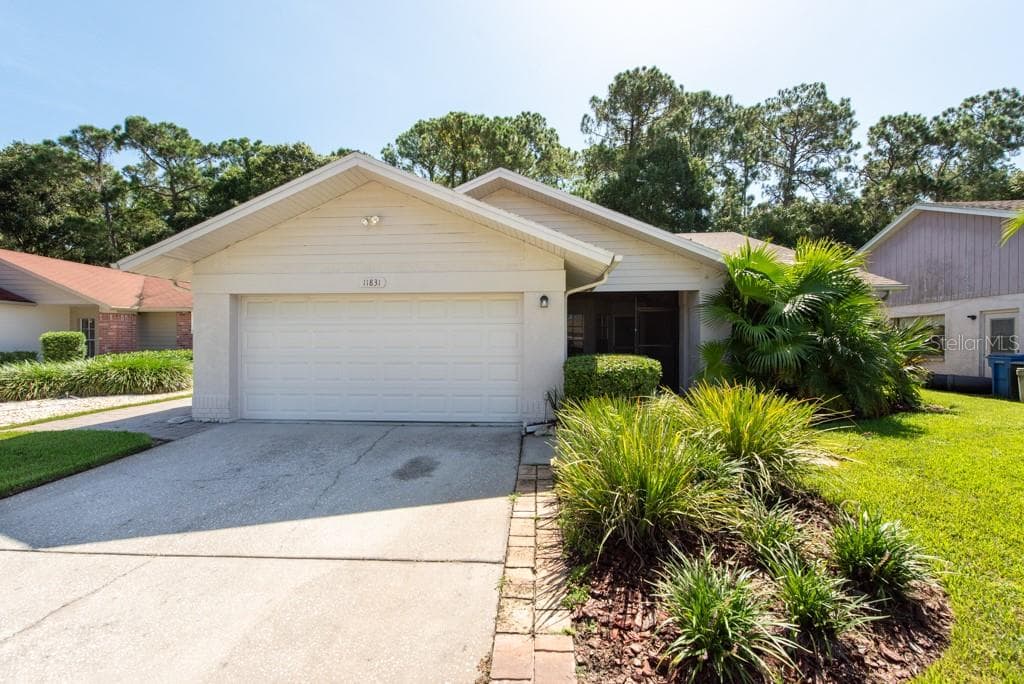 11831 SNAPDRAGON ROAD TAMPA, FL 33635