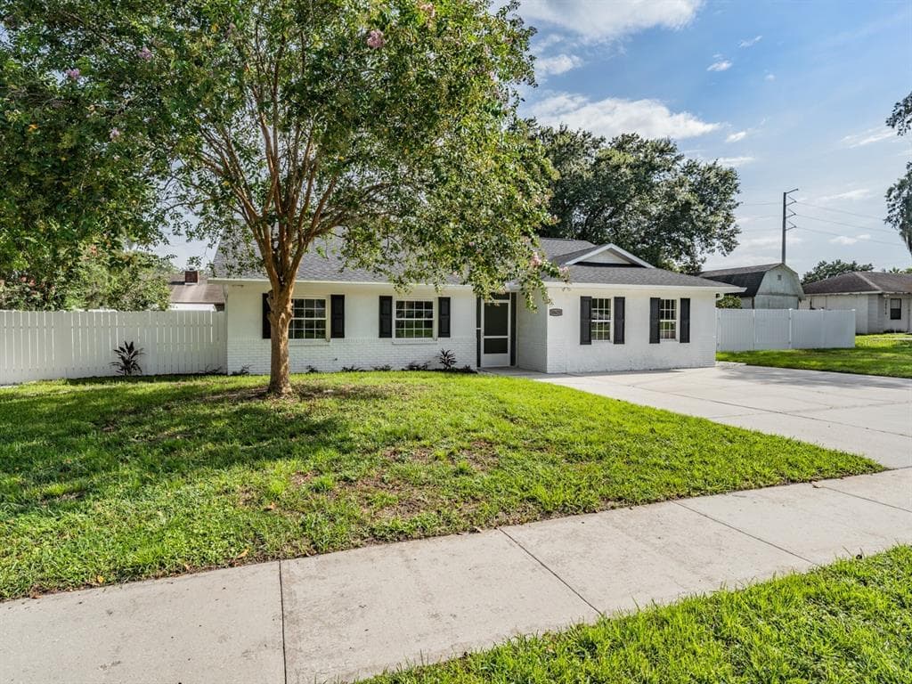 38628 FERM CIRCLE ZEPHYRHILLS, FL 33540