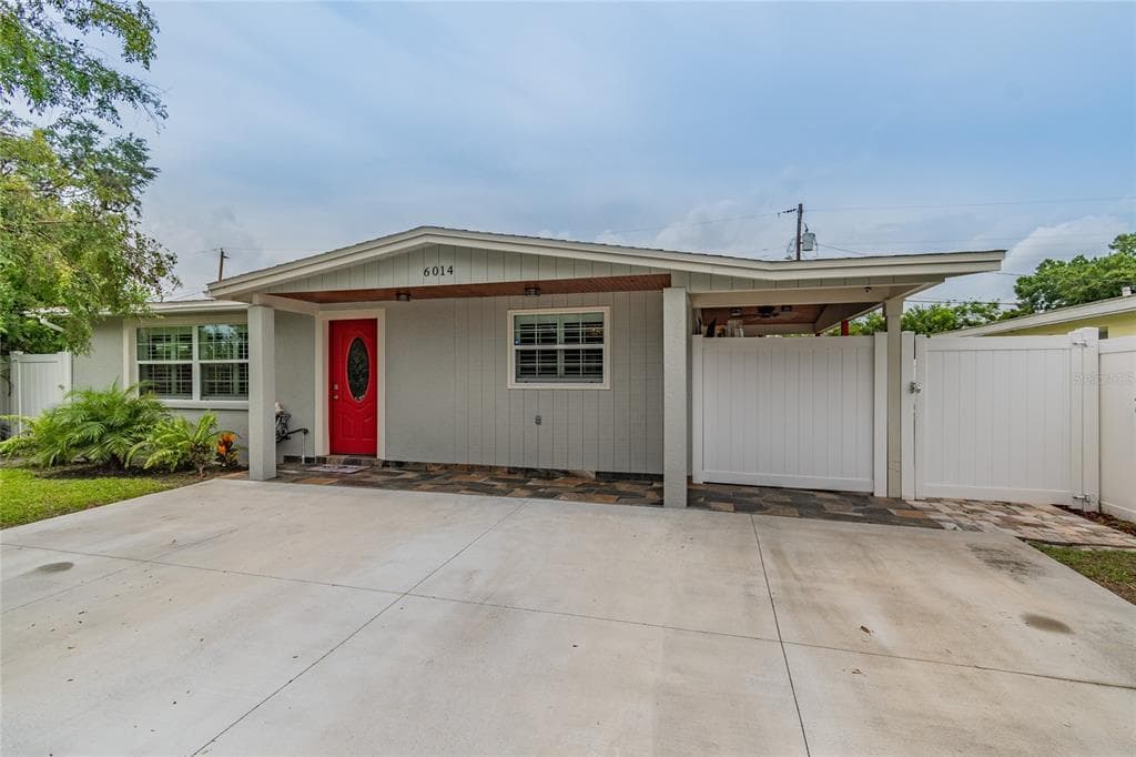 6014 N HUBERT AVENUE TAMPA, FL 33614