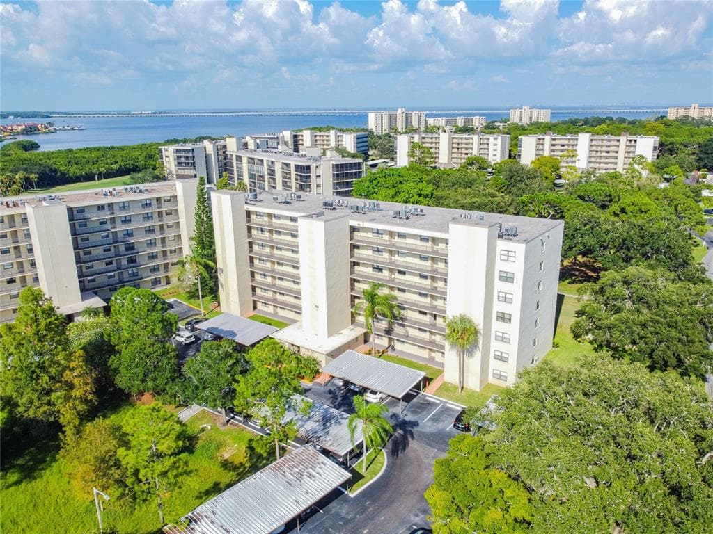 800 COVE CAY DRIVE UNIT 4A CLEARWATER, FL 33760
