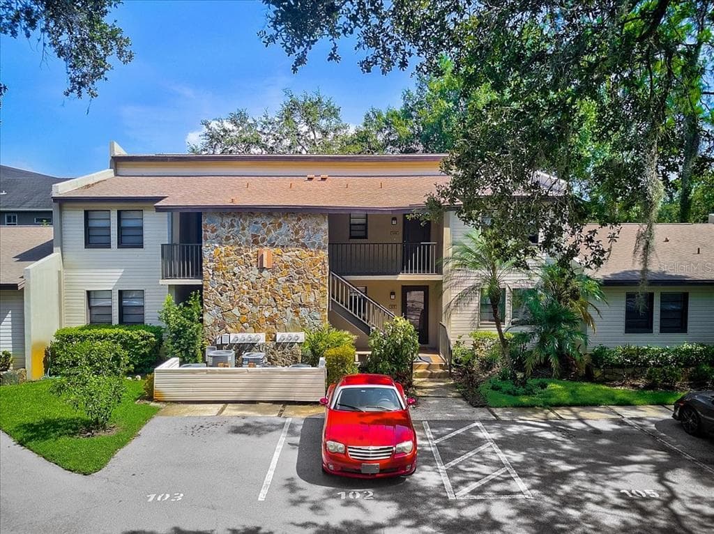 1000 TARPON WOODS BOULEVARD UNIT 105 PALM HARBOR, FL 34685