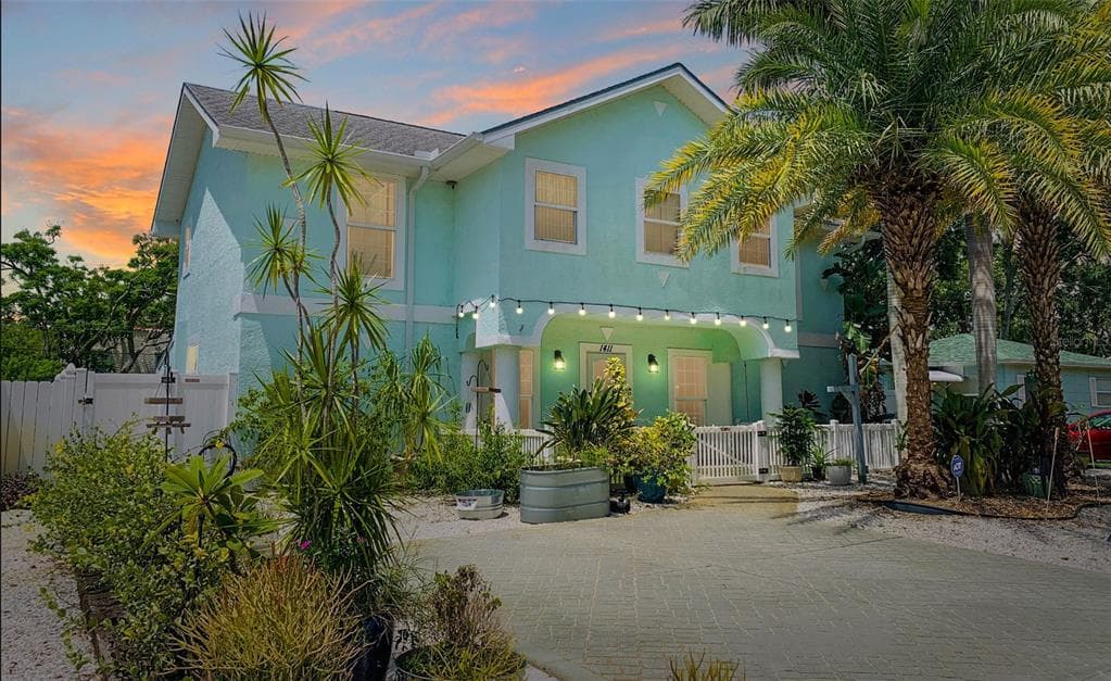 1411 GRAY STREET S GULFPORT, FL 33707